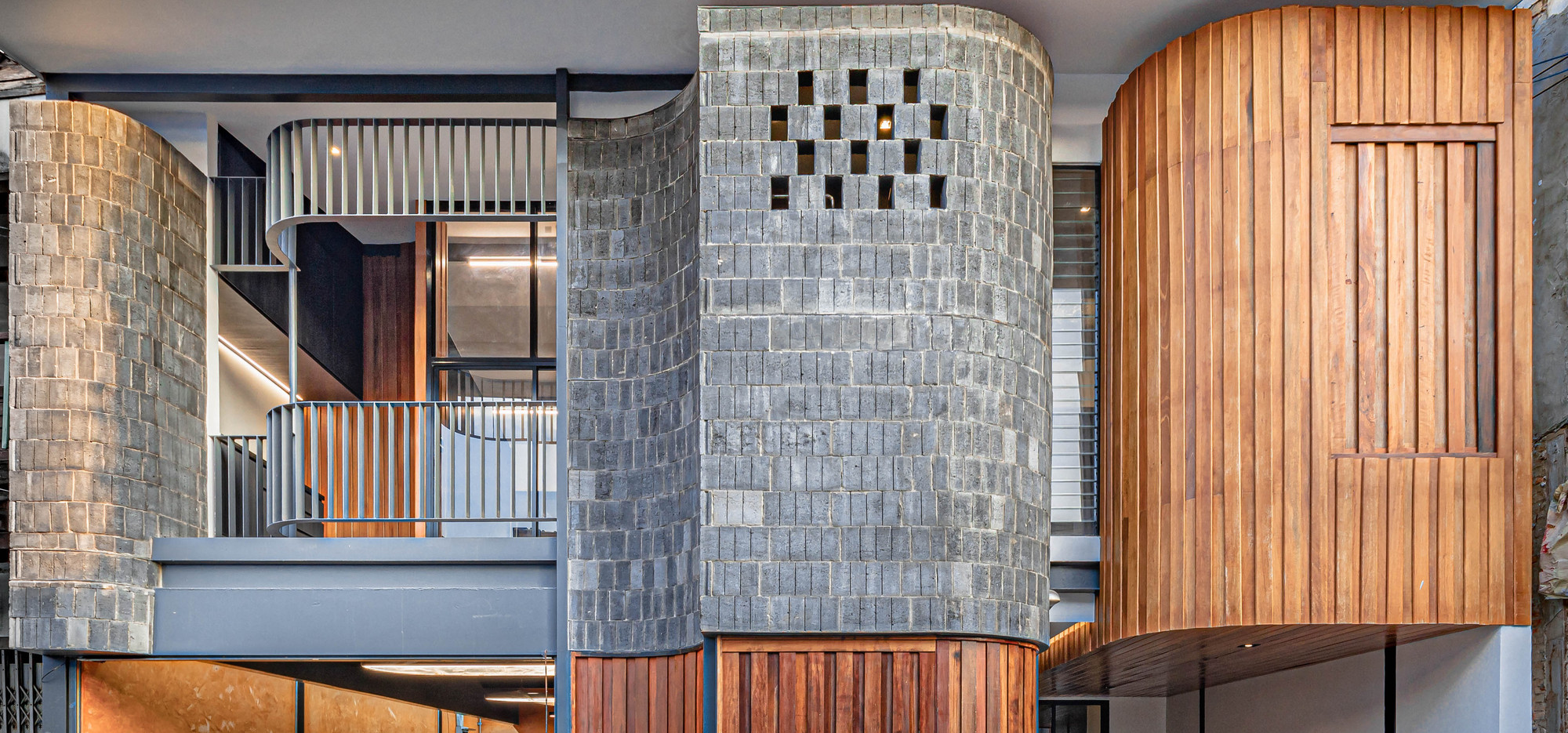 Baan Priggang / BodinChapa Architects-49