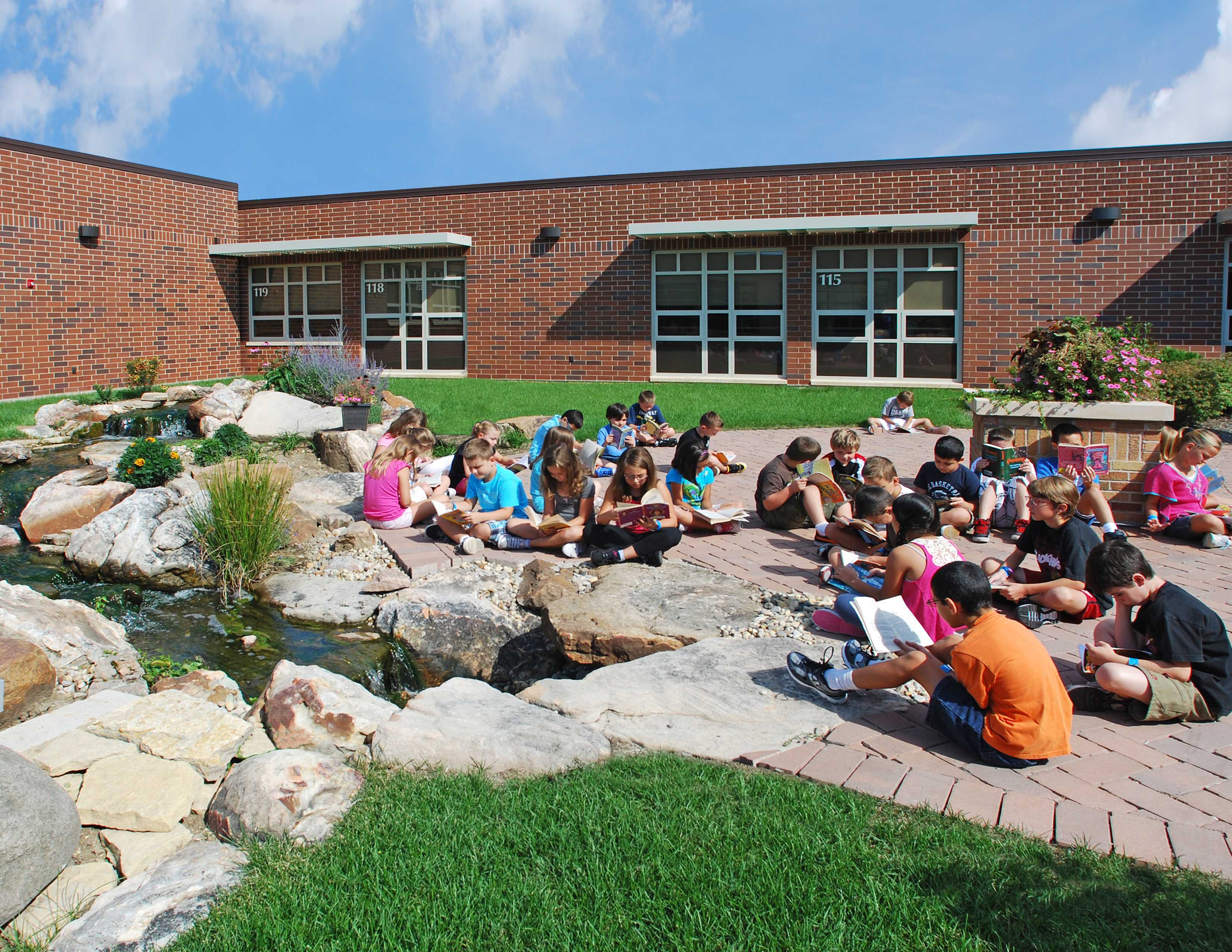 Luther J. Schilling 学校翻新，创造高效教育环境-9