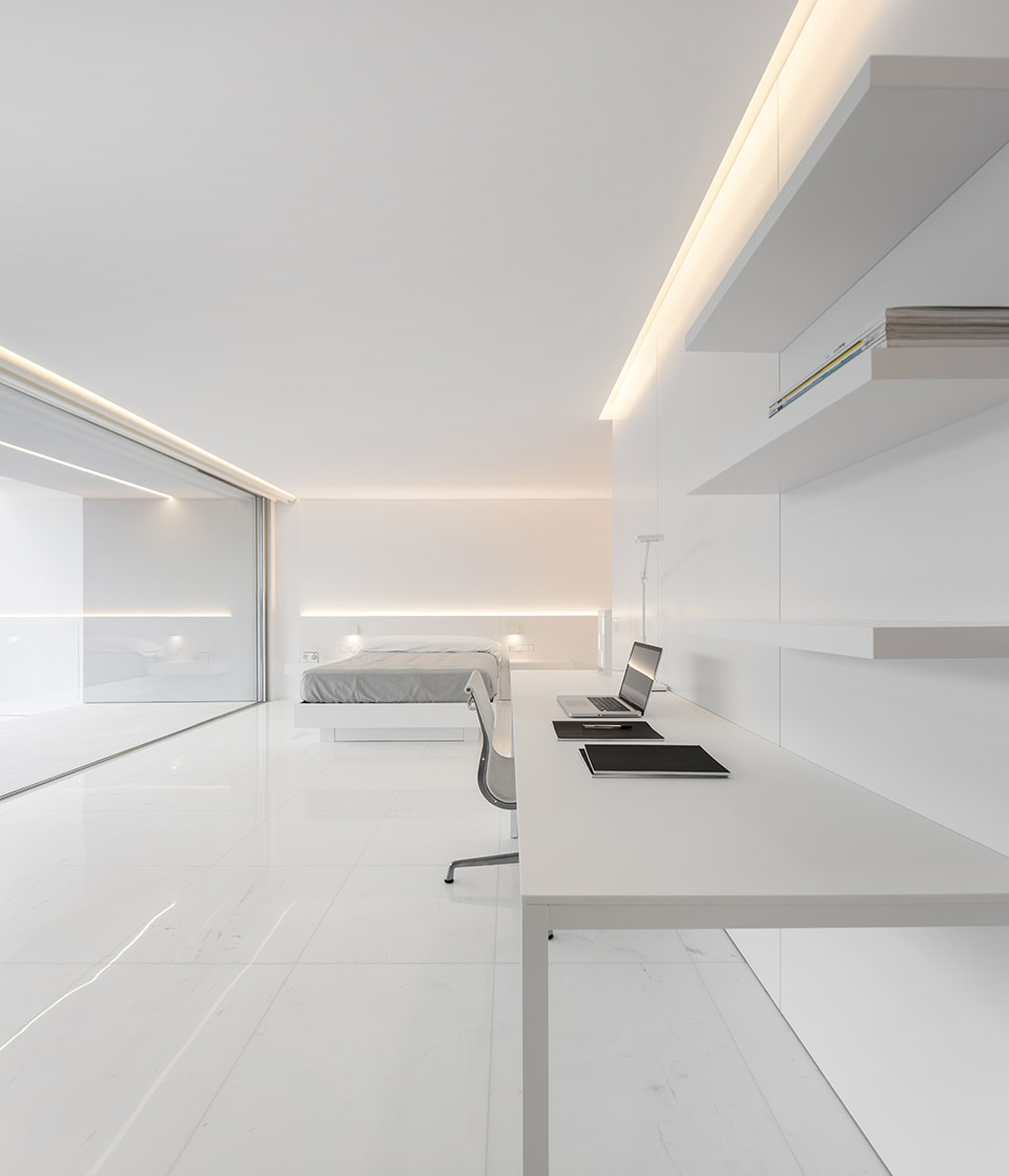 松树林之间的住宅，西班牙 / Fran Silvestre Arquitectos-41