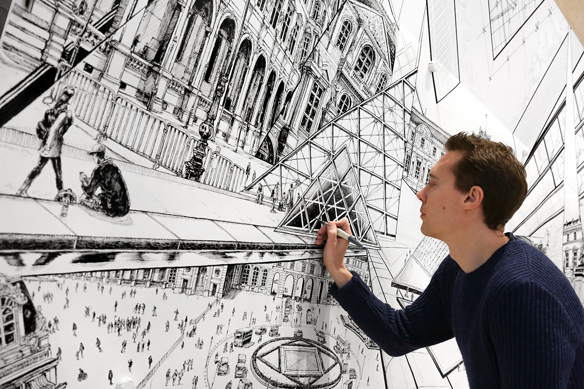 巴黎卢浮宫交叉金字塔艺术表演-3