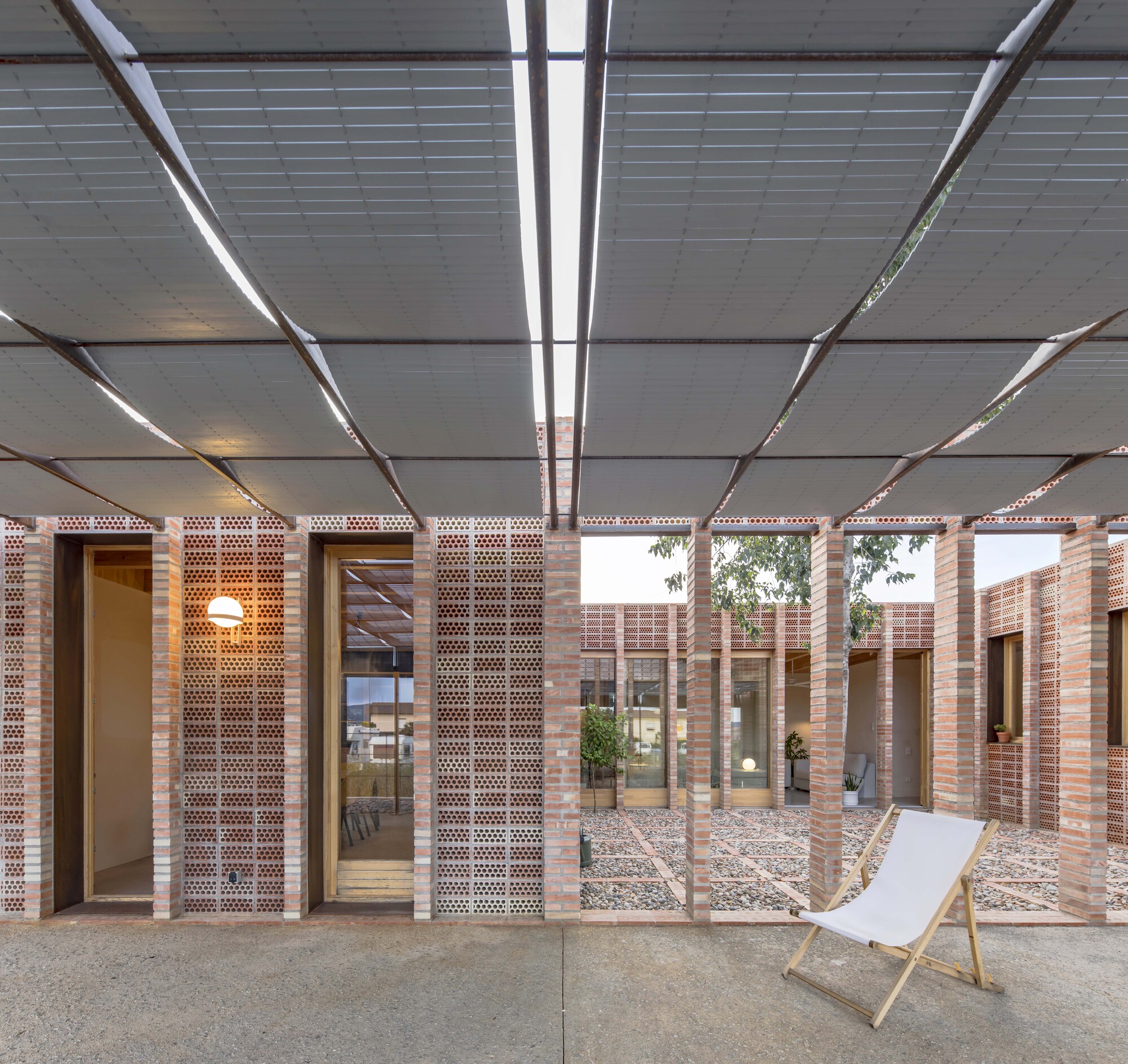 拉·蒙特塞和马内尔的家丨西班牙丨OBO Estudi-35