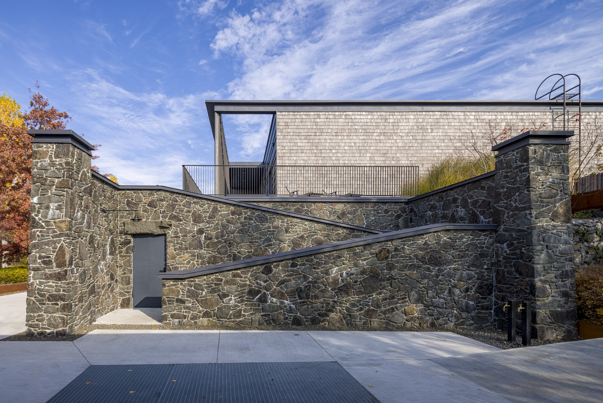 乌克兰岩石花园中的现代别墅丨乌克兰基辅丨Palamarchuk Architects-17