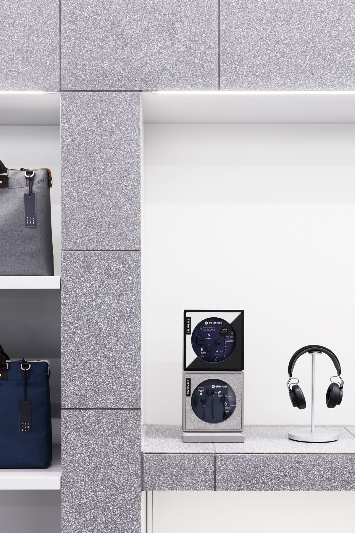 Mac Addict - Larritt-Evans-25