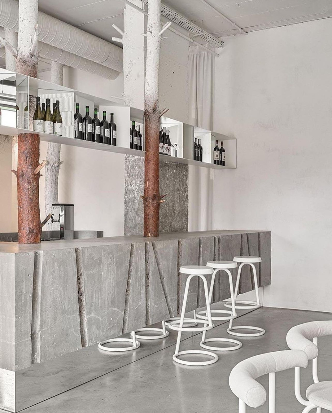 树林里的白天和黑夜概念酒吧,俄罗斯 | Space design by alinedesign studio - 酒吧餐厅 - 餐厅LOGO-VI空间设计-全球餐饮研究所-9