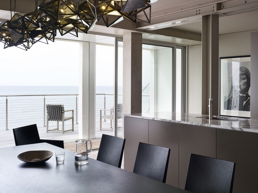 Radical alteration and refurbishment of an e·isting terraced house(现有梯田房屋的径向改造和翻新)-11