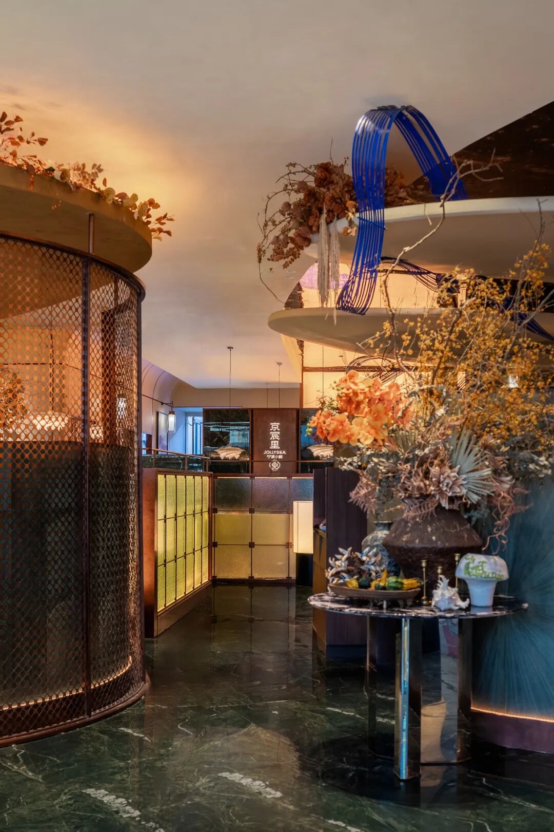 「京宸里・宁波小鲜」苏州万象天地臻选概念店丨中国苏州丨木月建筑设计事务所-11