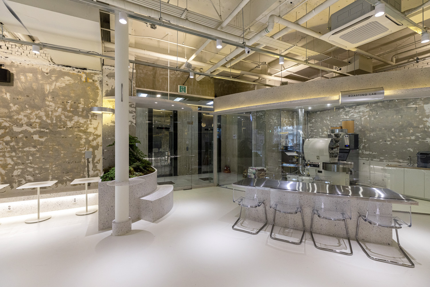 首尔现代简约咖啡厅 精致室内设计诠释时尚潮流-11