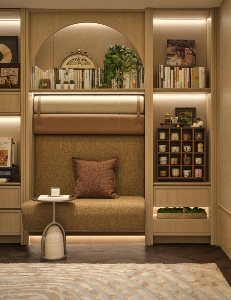 法云设计 · 南京华润润铂公寓丨中国南京丨软装设计为上海法云设计,室内设计为上海岳蒙设计-15