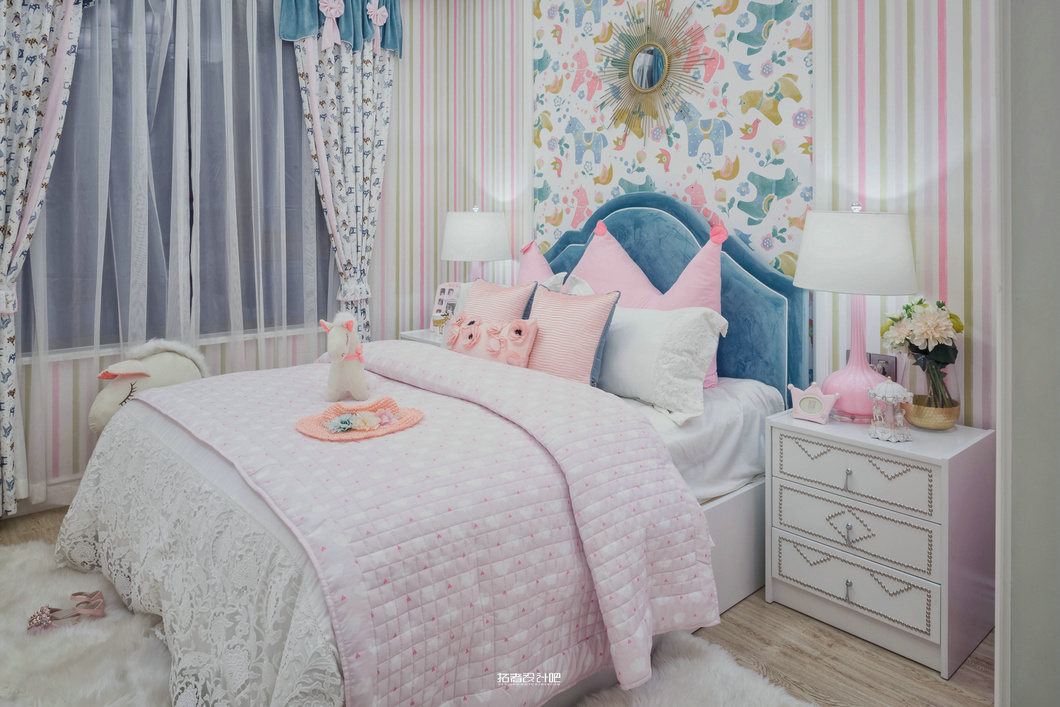 成都融创观玺台高层样板间-18