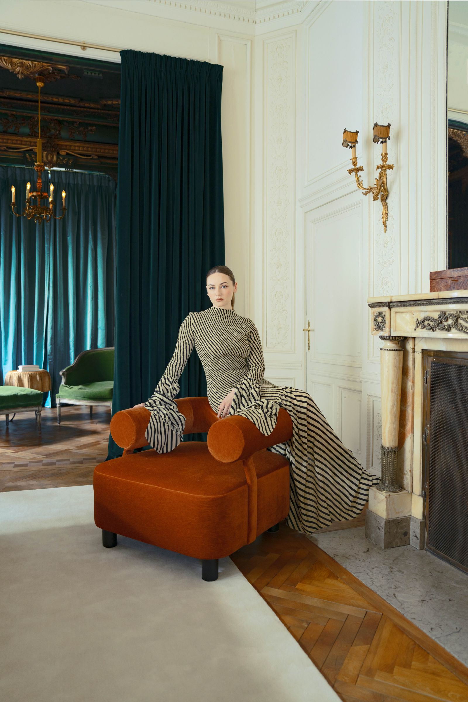 维也纳城市宫殿400平公寓翻新项目丨奥地利维也纳丨Laura Karasinski-11