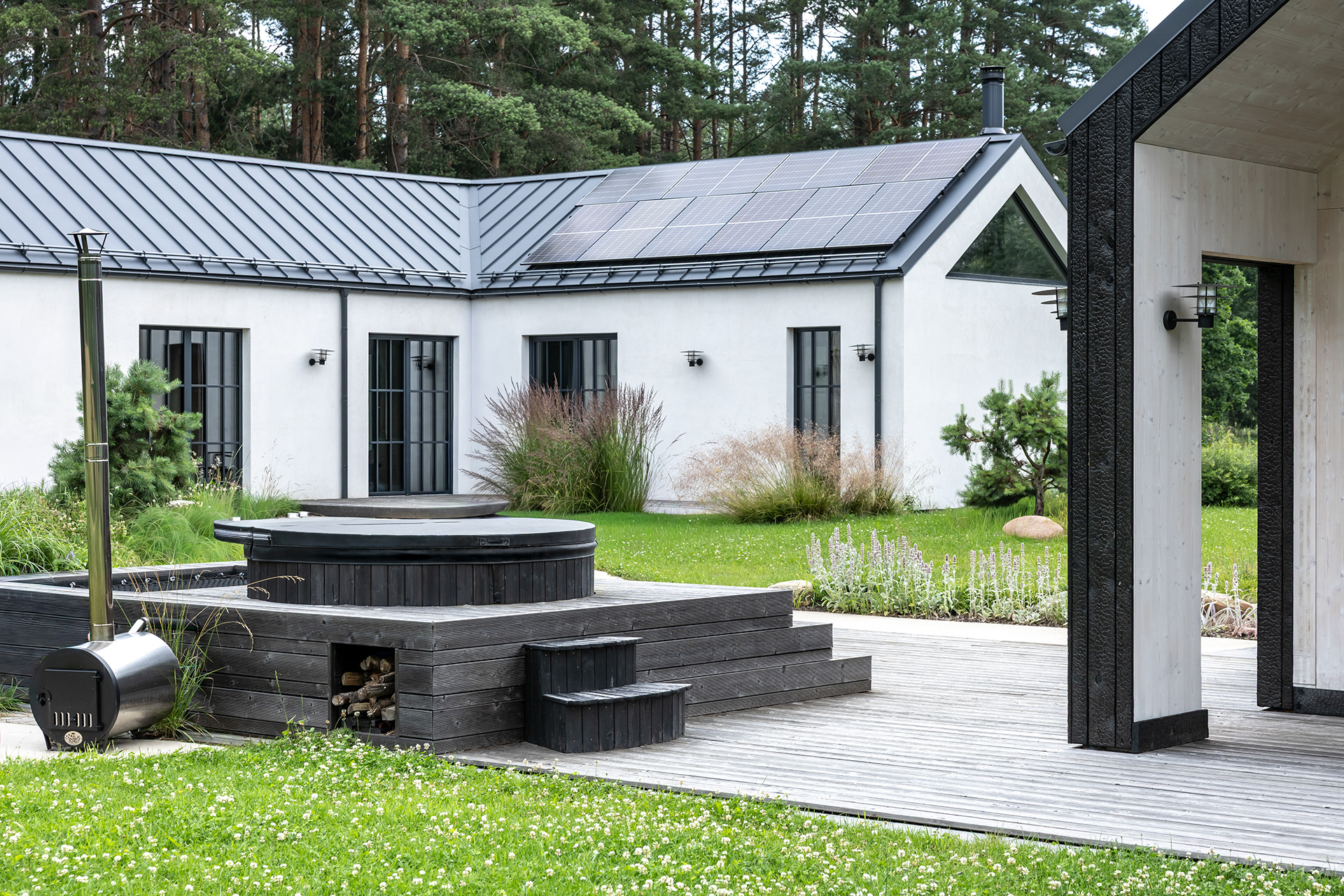 拉脱维亚恩古雷私人花园设计丨景观建筑师Agnese Purvina-3