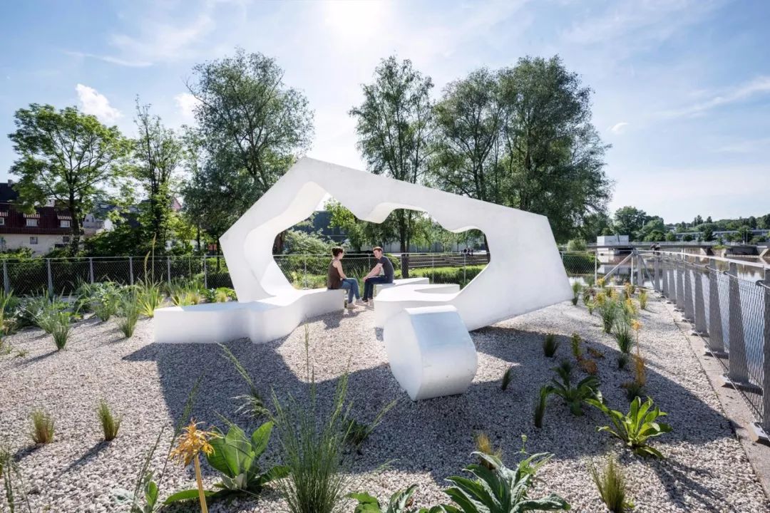 设计无界 | 景观小品的多功能创新-1