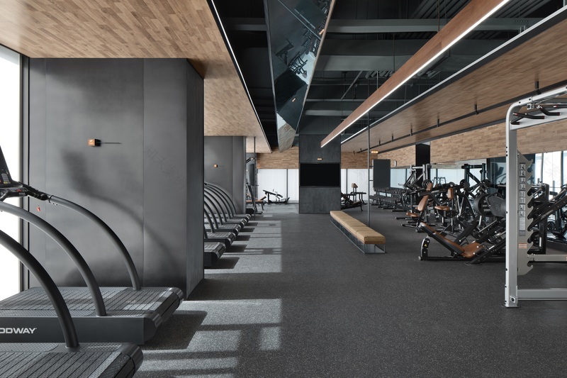 自由者健身旗舰店,现代风格与自然元素完美融合-24