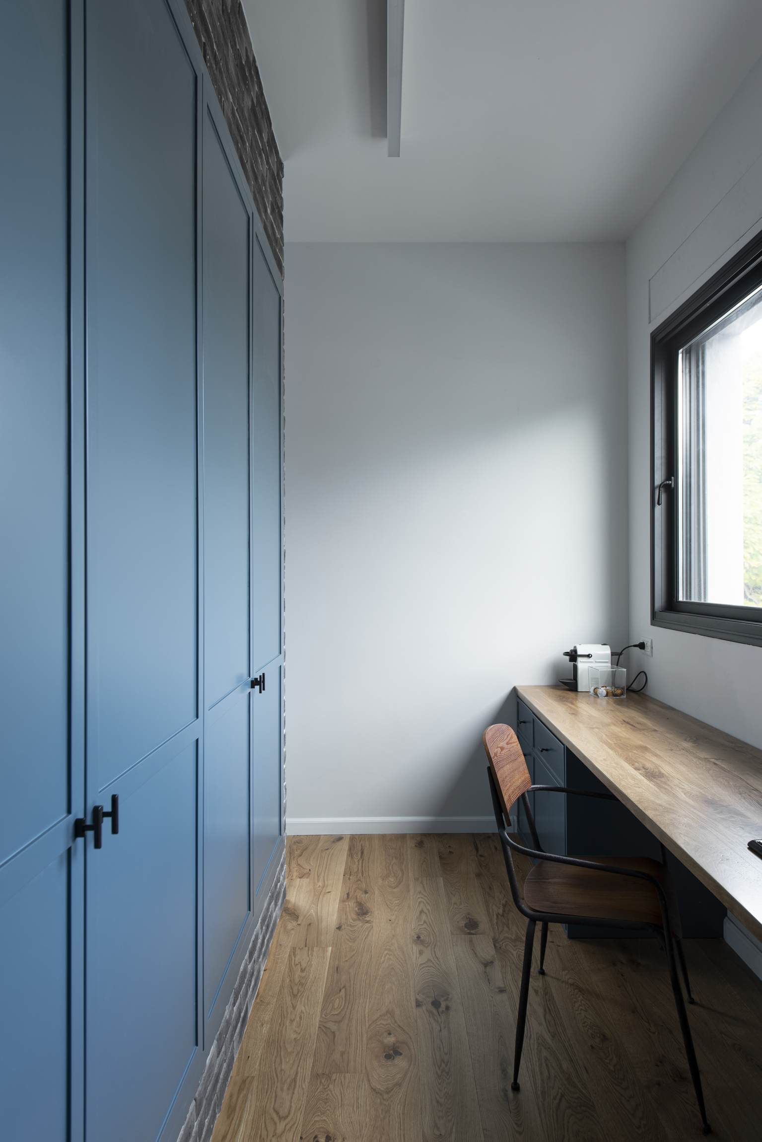 במקום לעבור, לשפץ: 200 מר' של כפריות עכשווית - WALLS : WALLS-73