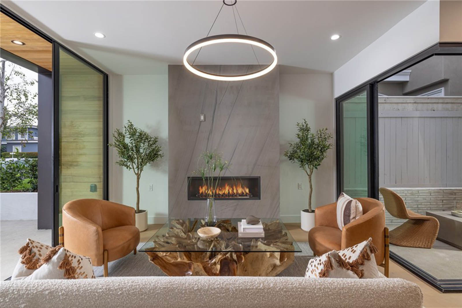 德尔马兰花酒店（注：Orchid是兰花，del Mar在西班牙语里有海边的、德尔马等意思，在很多情况下Orchid del Mar指海边的兰花主题酒店等场所，若有更准确的背景信息，翻译会更精准） 丨ARCHIMORPHIC-12