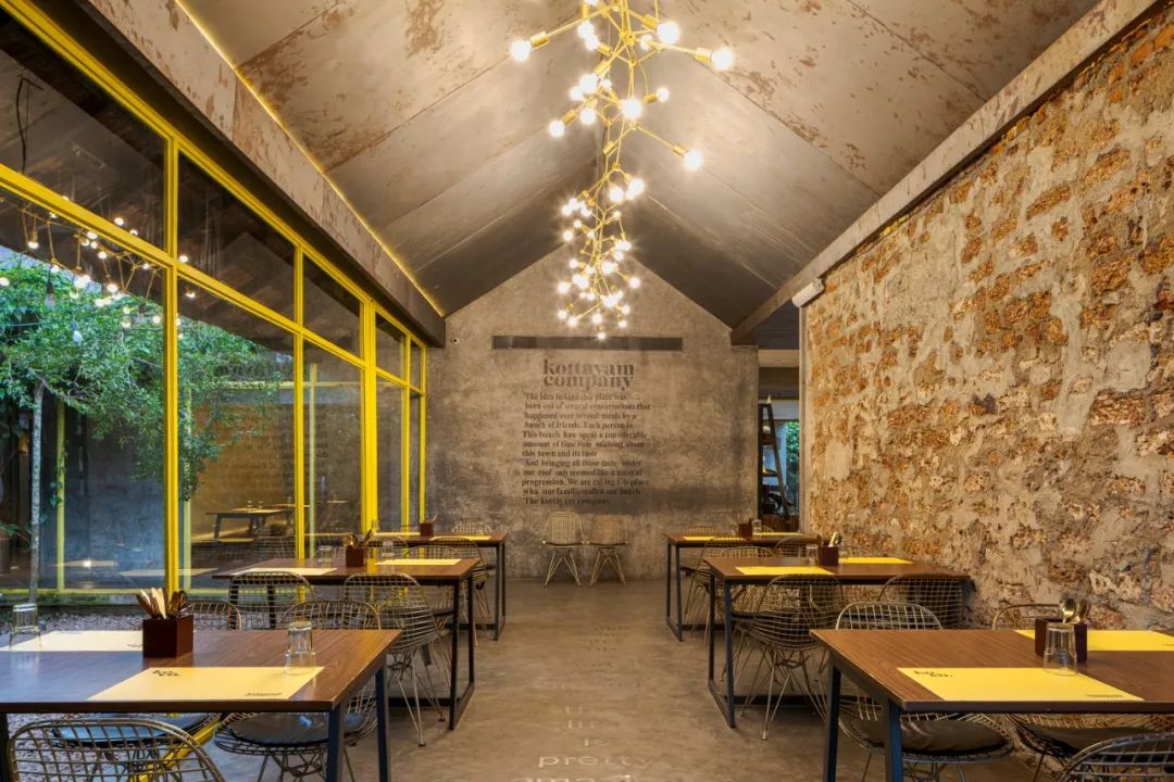 百年祖屋变身为现代餐厅-22