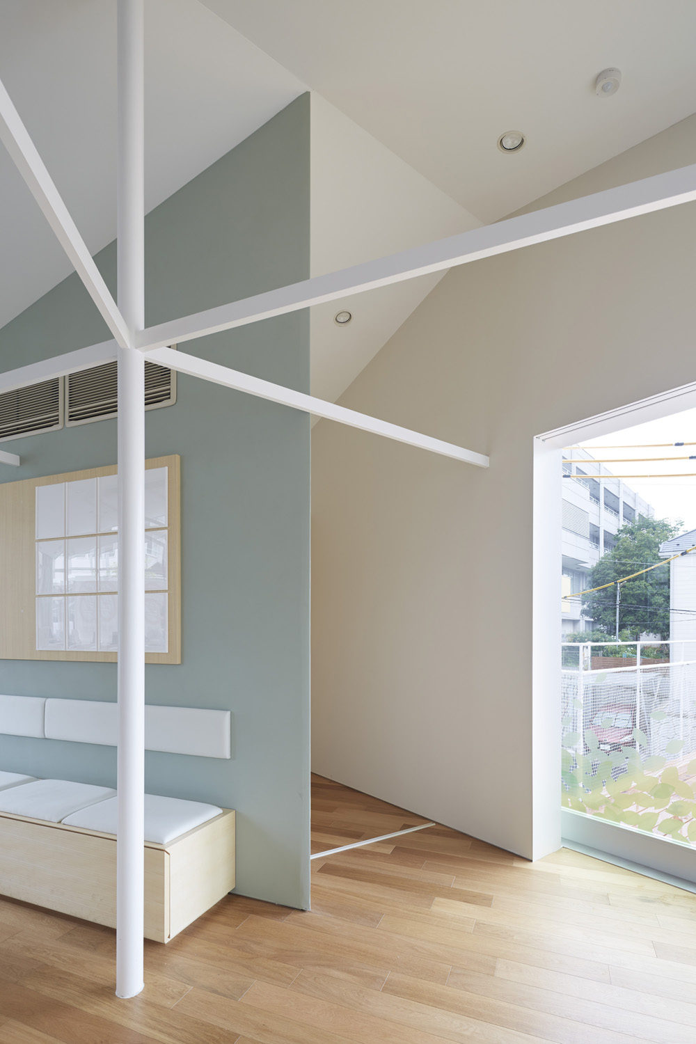 由于Yakuju Kamishirane 2 · sinato可能是特定的人名、地名、产品名等具有特定背景的内容，没有足够的语境信息难以准确翻译，暂时无法给出有效结果 丨日本神奈川丨构造设计寺戸巽海,照明设计FDS等-37