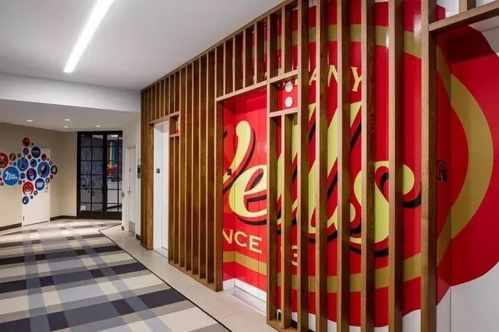 极致舒适！高大上电梯间设计让等待不再痛苦-13