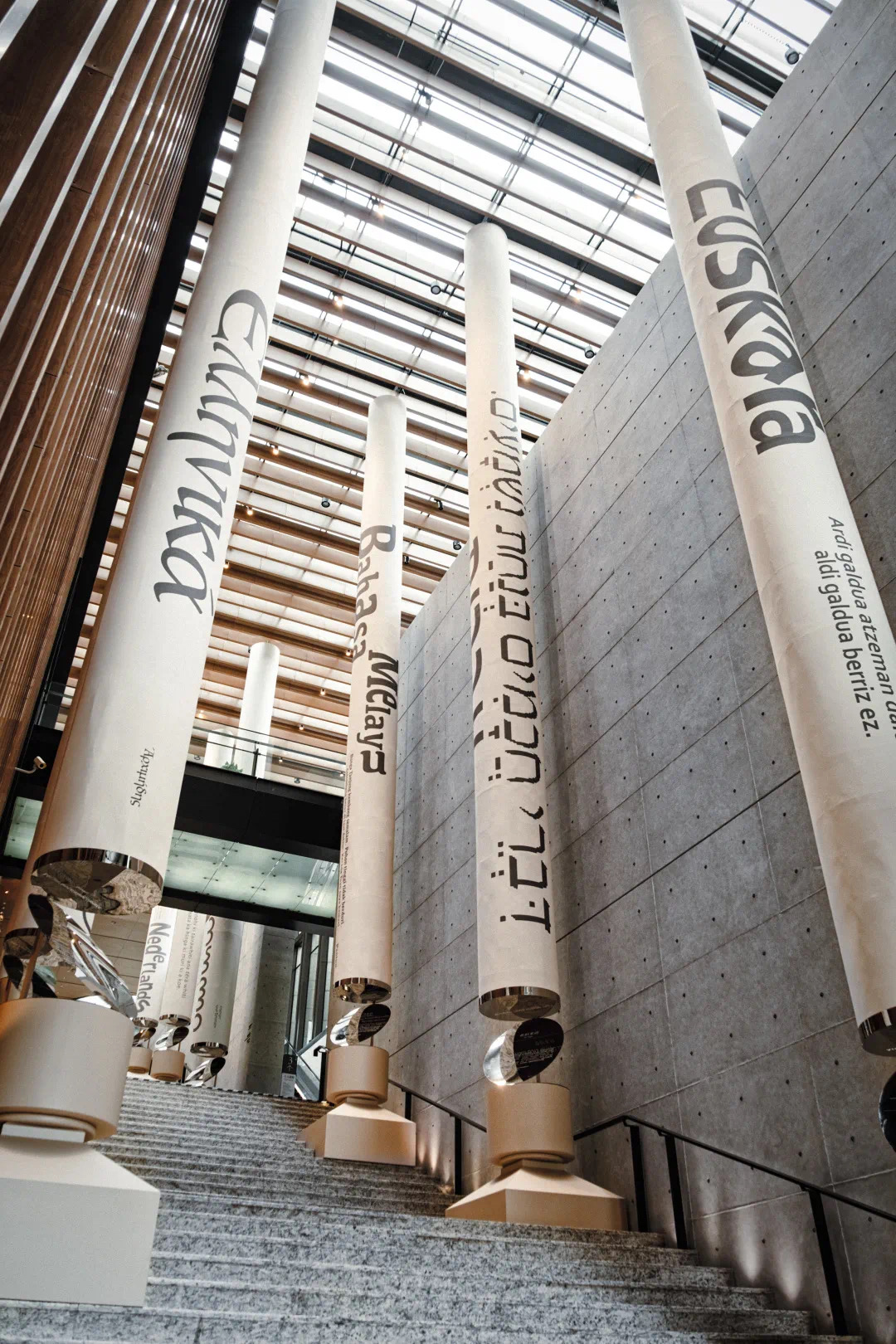 2022 诚品大步梯「语言·未达之境」丨中国苏州-20