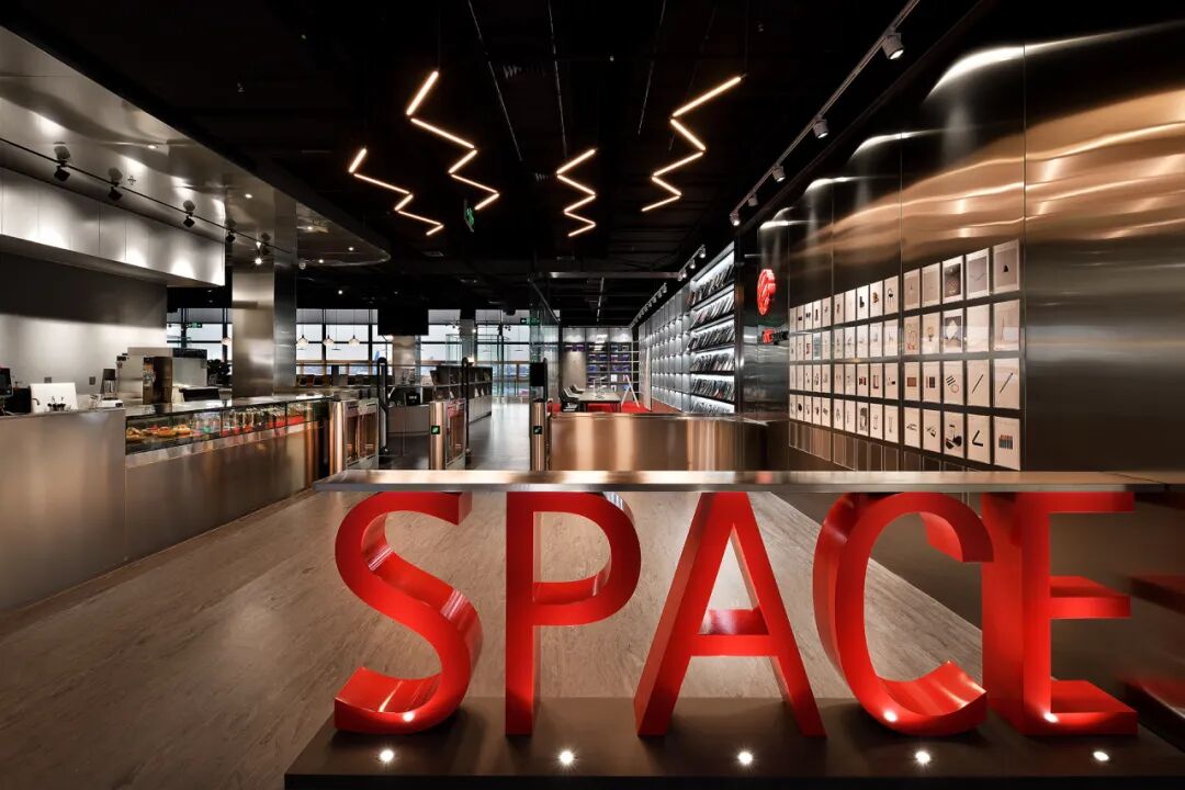 JJP×国际博物馆日｜重现2018：那座停靠过厦门机场的红点设计博物馆-101