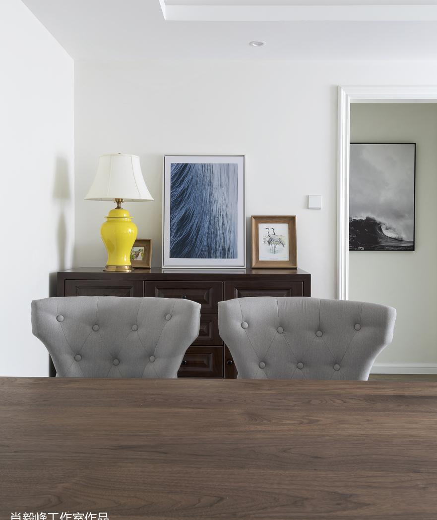 温馨北欧风,家庭娱乐室与工作区的完美融合-7