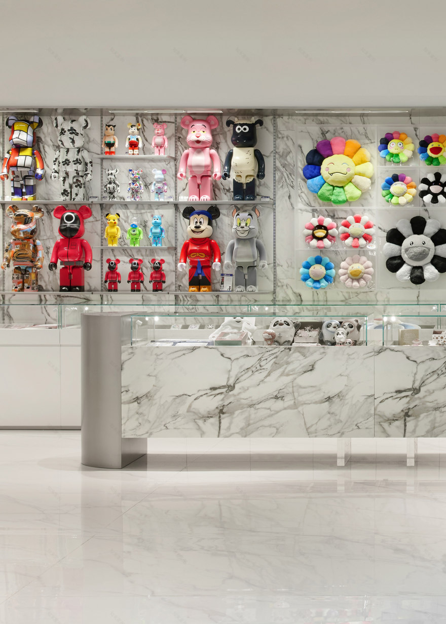 「广天潮品」系列空间丨中国广州丨石川(创意总监),冯鹏开(深圳店),林婕,张舒晴(广州店)-28