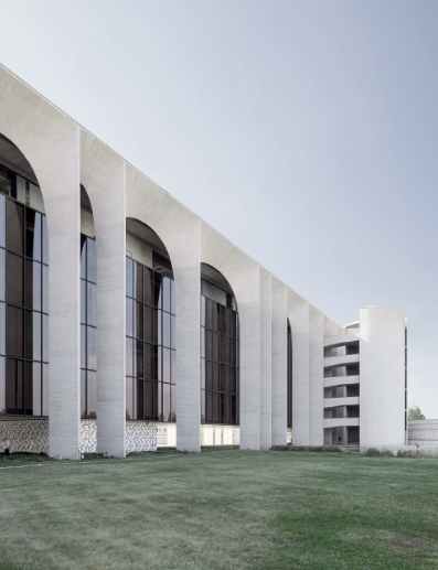 尼迈耶的蒙达多利集团总部丨意大利-9