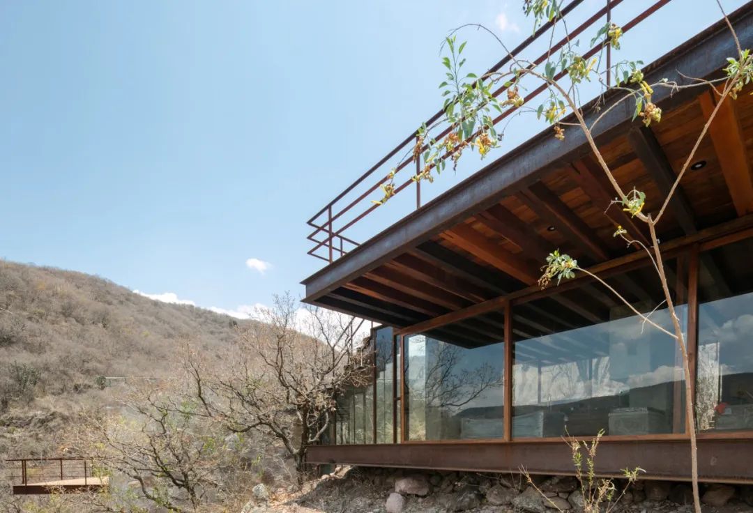 山间度假民宿 | 钢构++ 砖混结构，与自然共生-24