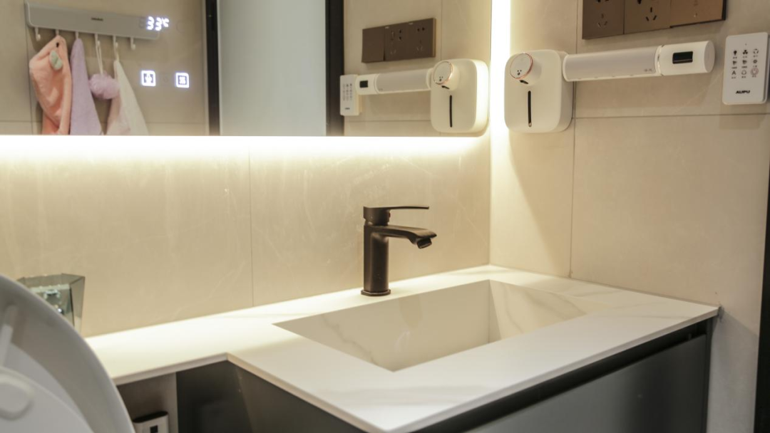 春江天玺现代轻奢风格的住宅丨中国-17