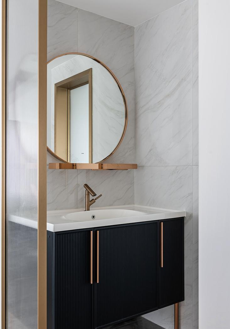 现代轻奢风四口之家设计-51