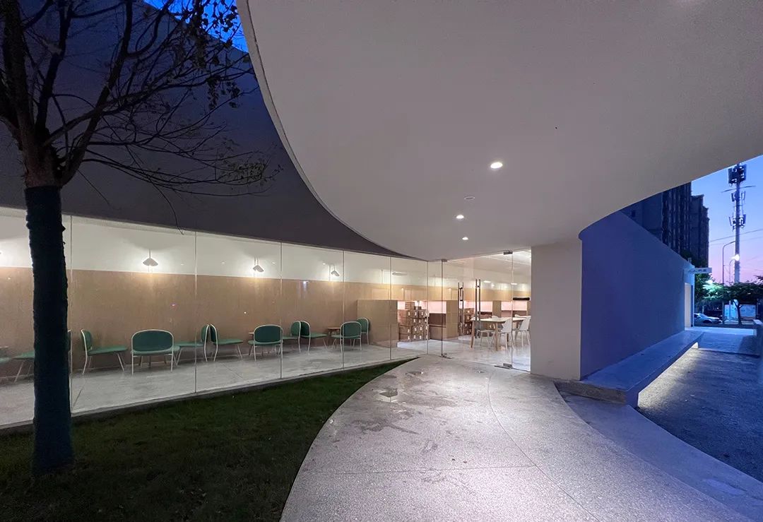 场域建筑工作室人人书屋,润合花园书屋丨中国信阳-56