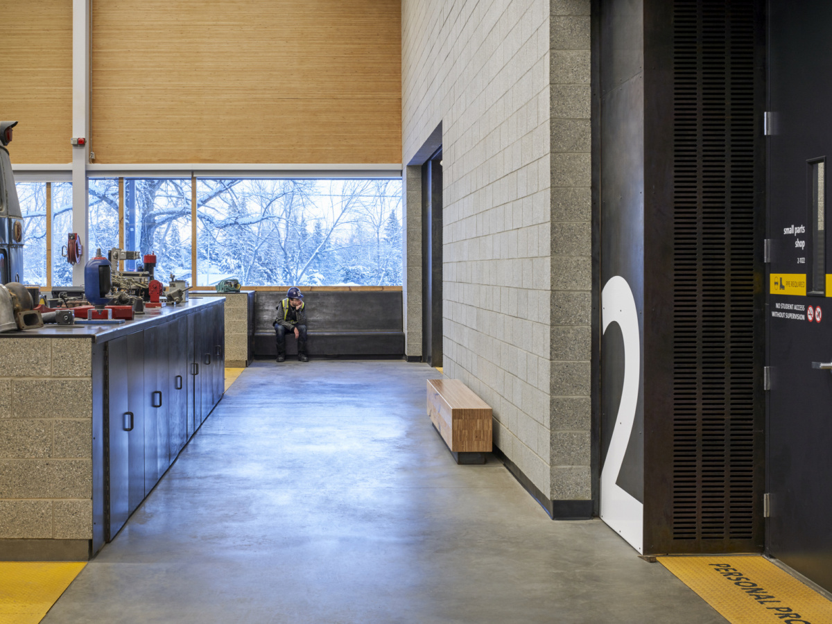 新卡里多尼亚理工学院重型机械培训设施-23