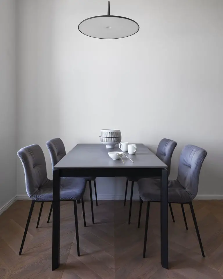 巴黎风尚 · 哈萨克斯坦的优雅家庭公寓-12