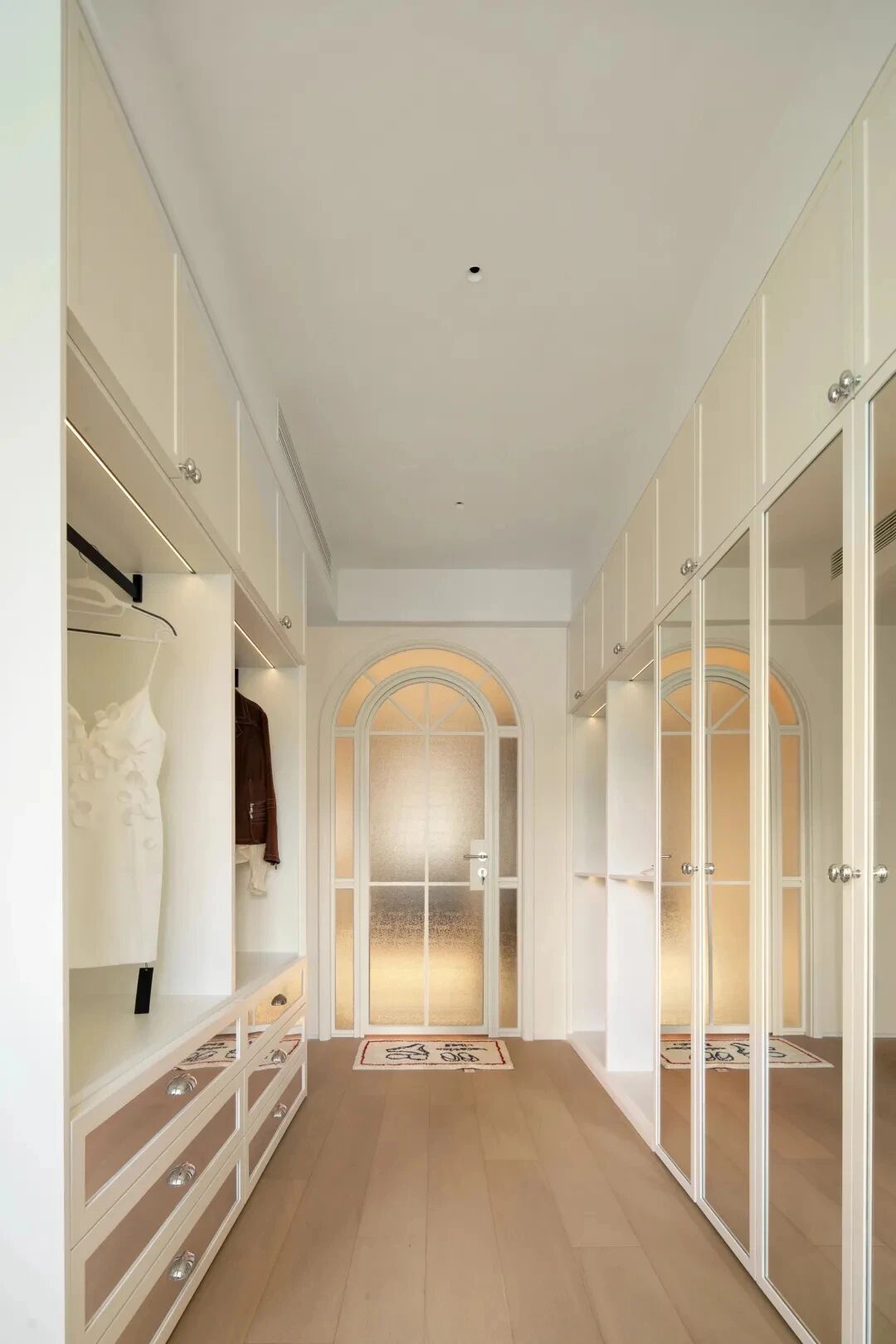 125㎡  205㎡私宅  中古基调 · 色彩自由 · 艺术混搭-30