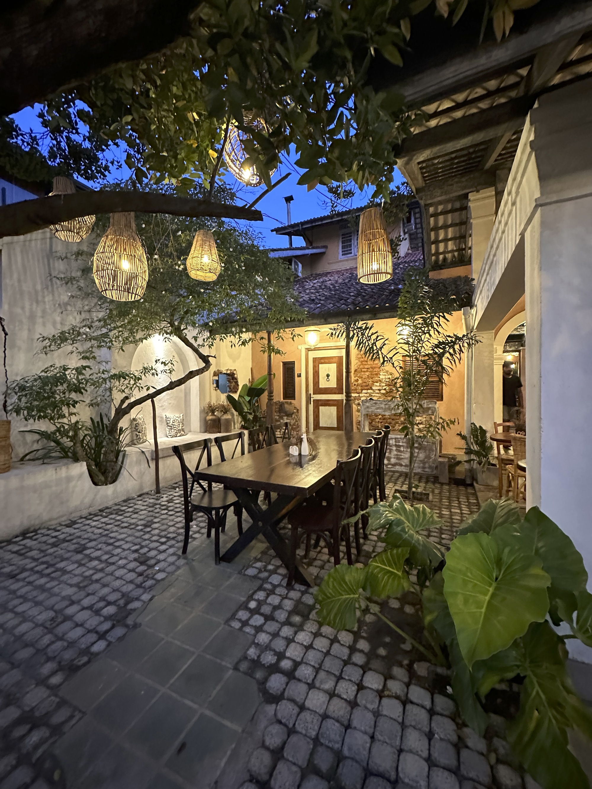 月亮披萨店兼咖啡馆丨斯里兰卡科伦坡丨The Silent Architect-28