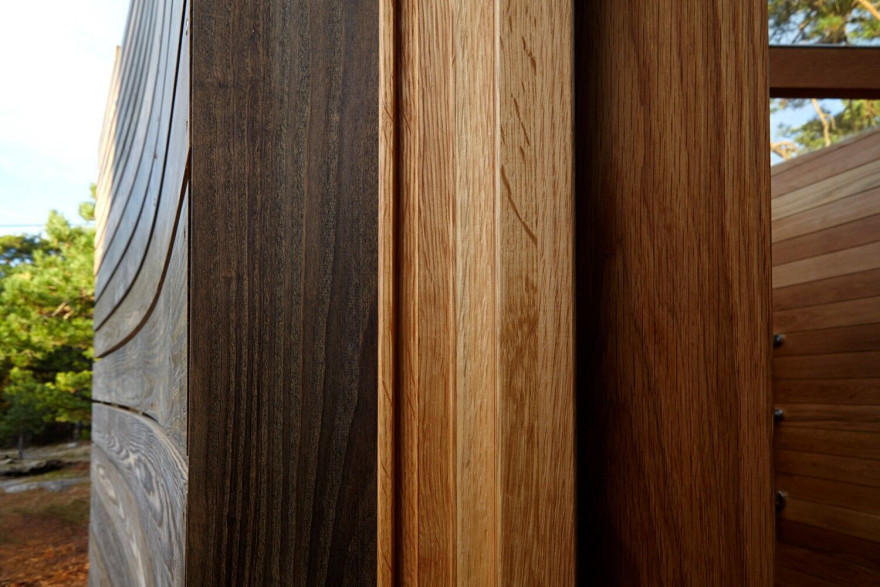 挪威小岛上的生态木质浴室-20