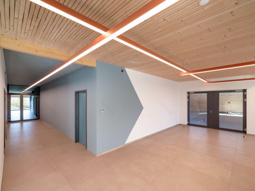 Buchsteighalle mit neuem Feuerwehrhaus in Eutingen-Weitingen - buerohauser-24