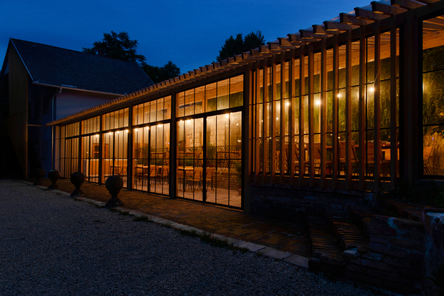 绿意盎然的酒窖餐厅-24