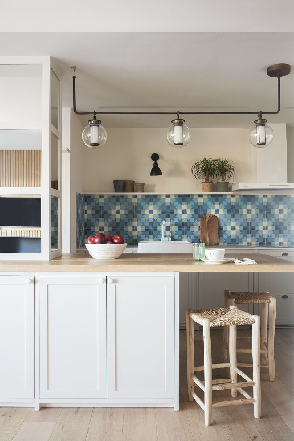 西班牙 Costa Brava 私人住宅 | 极简生活，自然之美-10