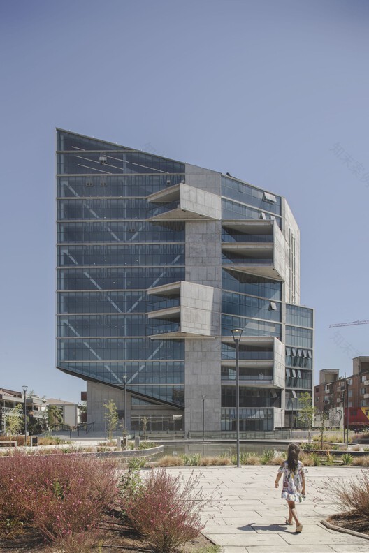 圣地亚哥建筑城丨智利圣地亚哥-49