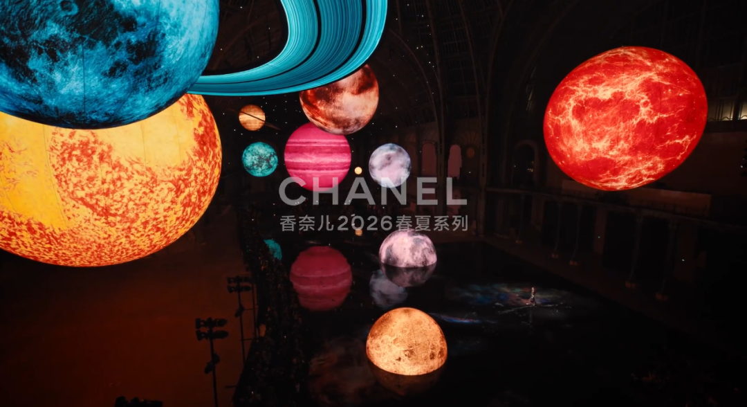 星空舞台重塑香奈儿的永恒-1