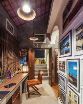 The Raw Lens RENESA