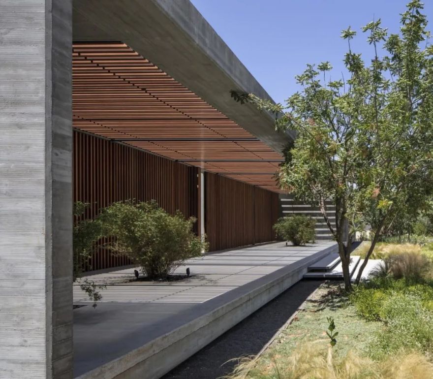 以色列北部私人别墅 | 绿色环保与空间惊喜的完美结合-23