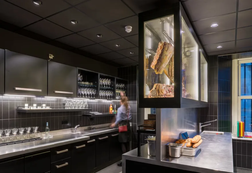 百年庄园的智能新生——荷兰 Parc Broekhuizen 酒店餐厅设计-19