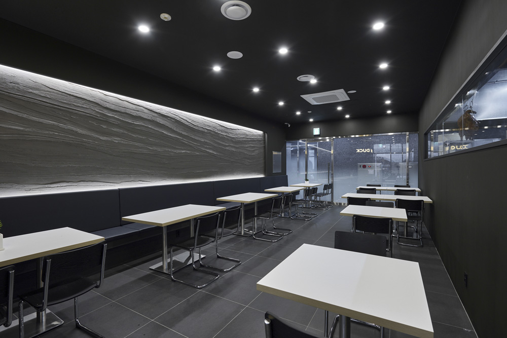 29 平现代中式餐厅，演绎高级黑的魅力-6