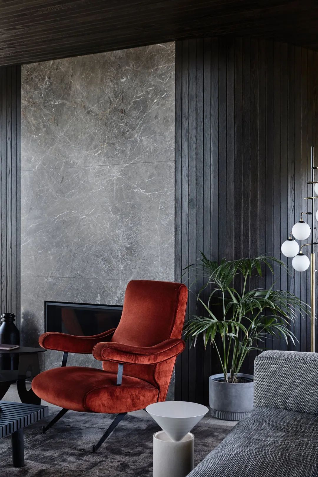 海滨暗调别墅丨Simone Haag-6