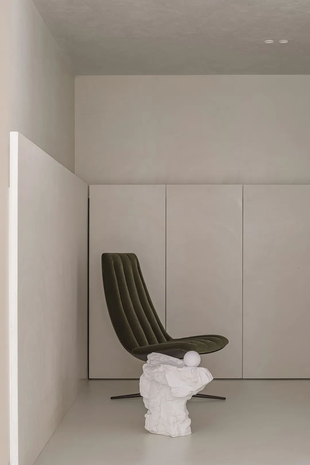 鄂尔多斯绿洲 · 自由环形动线串联生活区域丨中国鄂尔多斯丨尔我空间设计研究室-11