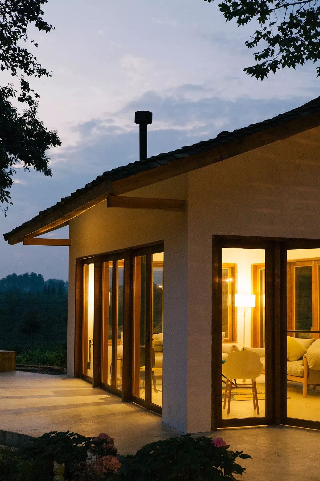 一座院子，度余生-15