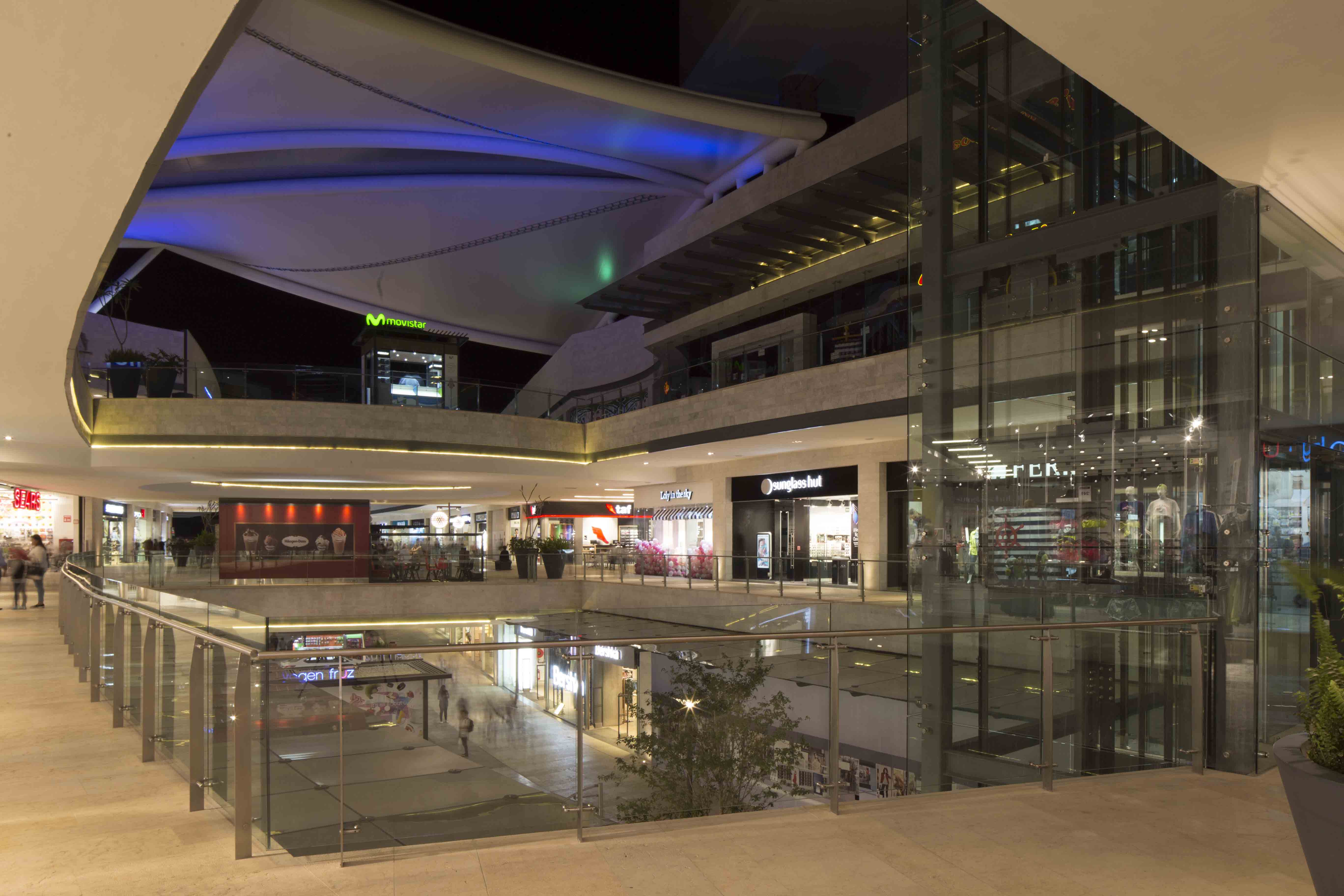 Puerta La Victoria 购物中心设计-25