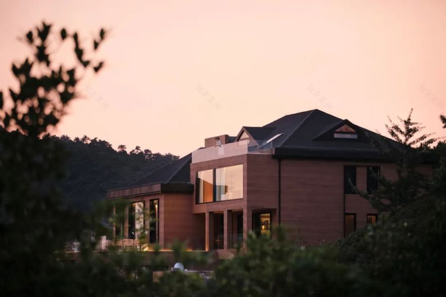 见山·喜舍 · 山间别墅的诗意重生丨中国南京丨品奕汇设计-24